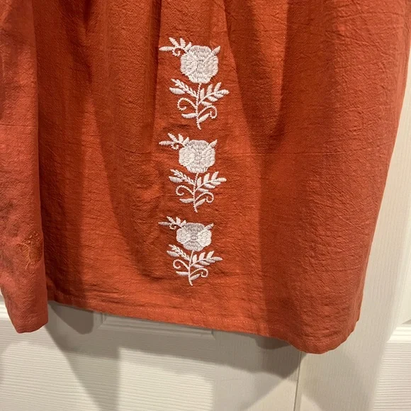J Marie brand embroidered burnt orange and white blouse - Picture 4 of 9